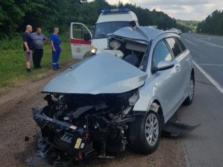 В Башкирии в аварии с грузовиком погибли два человека