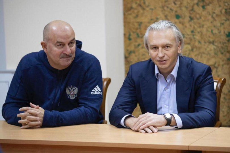 В РФС рассказали, когда объявят нового главного тренера сборной В РФС рассказали, когда объявят нового главного тренера сборной