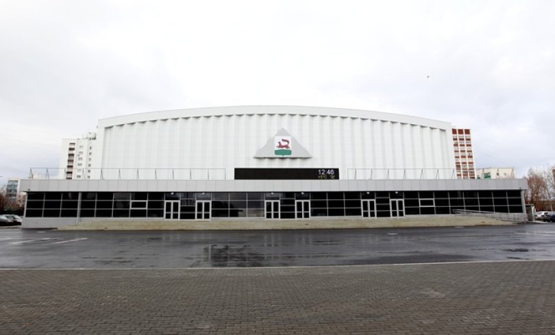 В Уфе после жалоб жителей реконструируют площадь перед Дворцом спорта
В Уфе после жалоб жителей реконструируют площадь перед Дворцом спорта