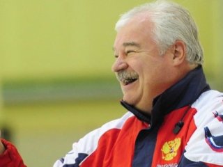 Владимир Плющев: «Никитин удержал ЦСКА на рельсах примитивного хоккея, на которые поставил Квартальнов»