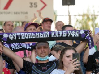 Фанаты «Уфы» обратились к мэру Грекову