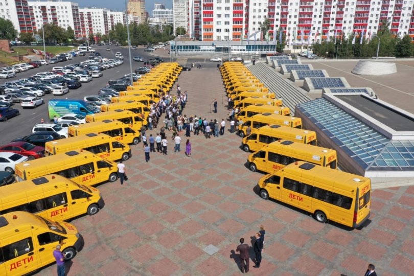 На обновление школьных автобусов в Башкирии выделили 248 млн рублей На обновление школьных автобусов в Башкирии выделили 248 млн рублей