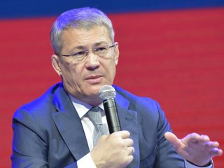 «Непростые дни»: Радий Хабиров выступил с речью на закрытии финала чемпионата Worldskills Russia