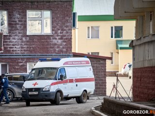 В Башкирии пакеты с кирпичами упали на рабочего 
