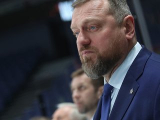 Источник: «Амур» и Воробьев не могут договориться о компенсации