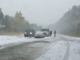 Власти Башкирии предупредили о гололеде и снеге