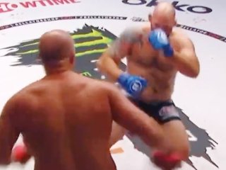 Емельяненко нокаутировал Тимоти Джонсона в первом раунде на Bellator 269 (ВИДЕО)