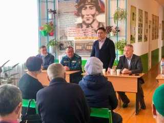 В Башкирии вице-премьер пригрозил лишить лицензии на работу двоих золотодобытчиков

