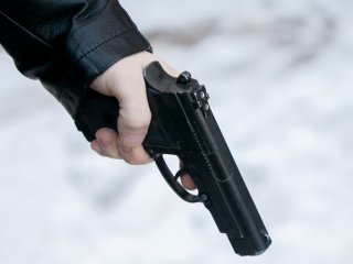 Полиция разыскивает двух мужчин, ограбивших банк в Уфе