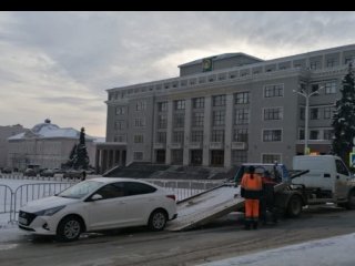 Возле Советской площади в Уфе запретили парковать автомобили