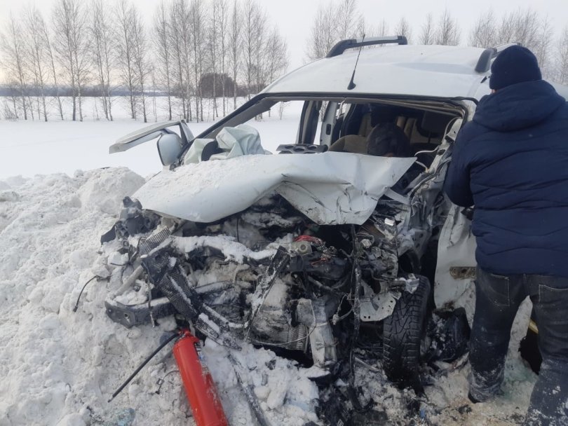 В Башкирии погиб человек в массовом ДТП В Башкирии погиб человек в массовом ДТП