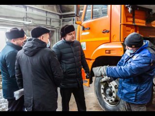 Ратмир Мавлиев распорядился усилить уборку снега в Уфе