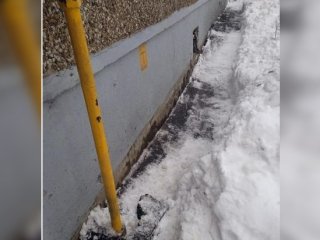 В Уфе возле дома произошла просадка грунта