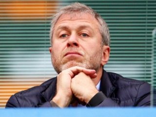 «Мне больно расставаться с клубом таким образом». Абрамович объявил о предстоящей продаже «Челси»