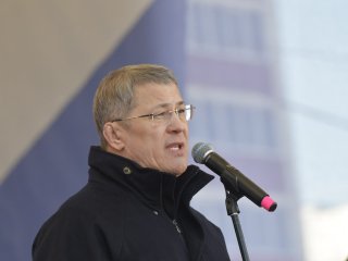 Радий Хабиров объявил минуту молчания в память о павших героях в ходе спецоперации на Украине