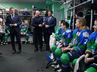 Радий Хабиров рассказал, что восхищается хоккеистками «Агидели»
