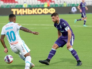 «Уфа» потерпела четвертое поражение подряд, уступив «Зениту»