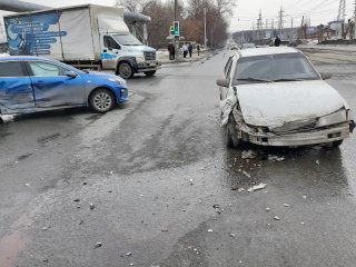 В Уфе 8-летний ребенок пострадал при столкновении легковушек