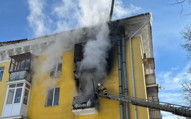 В Уфе на Первомайской улице эвакуировали 24 человека В Уфе на Первомайской улице эвакуировали 24 человека