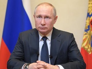 Владимир Путин сообщил об увеличении МРОТ, пенсий и соцвыплат
