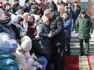 «Такое нельзя измерить деньгами»: Радий Хабиров попросил чиновников морально поддерживать семьи погибших солдат