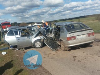 В крупной аварии в Башкирии погиб водитель и госпитализированы пятеро человек