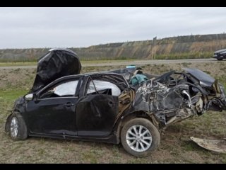 В смертельной аварии в перевернутом автомобиле погибли два человека из Башкирии