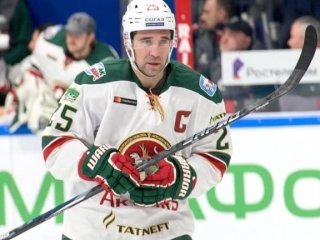 41-летний Зарипов объяснил, почему хочет продолжить карьеру хоккеиста 