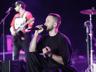 Солист группы «Пицца» попросил убрать заборы на Айской улице в Уфе