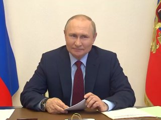 Владимир Путин предложил систему новых выплат многодетным семьям