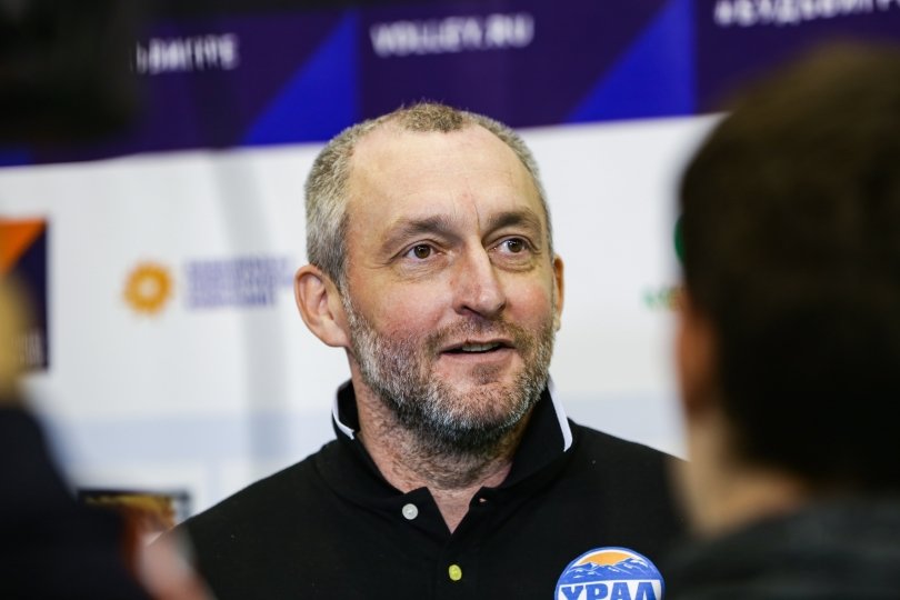 Юрий Лисицкий стал главным тренером «Урала» Юрий Лисицкий стал главным тренером «Урала»