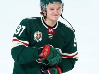Капризов назван лучшим левым крайним форвардом в НХЛ
