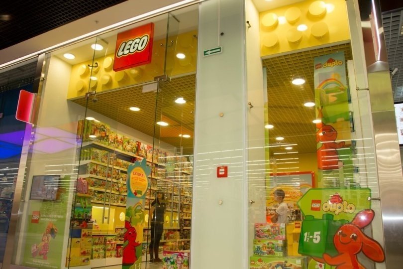 Lego полностью уходит с российского рынка Lego полностью уходит с российского рынка
