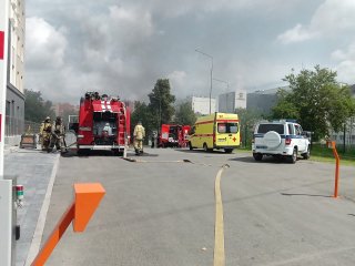 В Уфе загорелась кровля здания арбитражного суда
