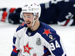 Драка дня в КХЛ. Каменев эффектно избил Слепца (ВИДЕО)