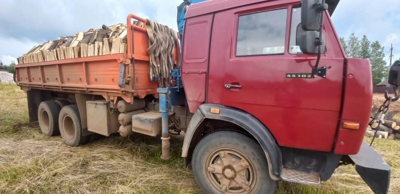 У предпринимателя из Башкирии из-за долгов арестовали КамАЗ У предпринимателя из Башкирии из-за долгов арестовали КамАЗ