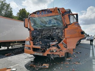 В аварии с тремя фурами в Башкирии погиб водитель одной из них 
