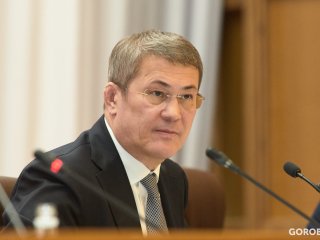 «Был обстрел тяжелый»: Радий Хабиров рассказал о работе медиков и строителей из Башкирии на Донбассе