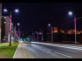 Мэр Уфы показал обновленную улицу Геофизиков с разноцветной подсветкой на фонарях