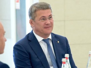 Радий Хабиров пожелал удачи участникам форума ПФО «Йыйын молодежи – 2022»