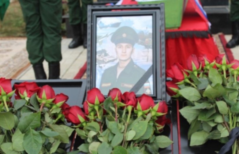 Умершие февраль 2023. Могилы погибших на Украине детей. В Башкирии похоронили военного.