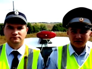 В Башкирии сотрудники ГИБДД спасли людей от пожара