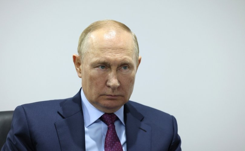 Владимир Путин: участвующие в спецоперации добровольцы смогут сохранить рабочие места Владимир Путин: участвующие в спецоперации добровольцы смогут сохранить рабочие места