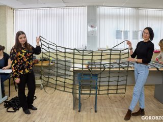 «Поддержать мужей и сыновей»: уфимки открыли цех по пошиву носилок для раненых в зоне СВО