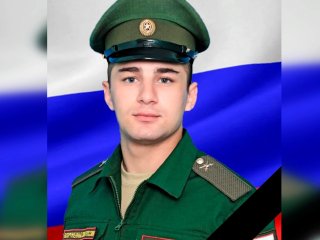 В Башкирии простились с погибшим на Украине 20-летним Ринатом Каранаевым