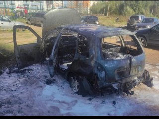 В Уфе из-за самовозгорания автомобиля пострадал мужчина