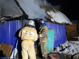Пожар с пострадавшими парнями и погибшей 21-летней девушкой произошел в бане в Башкирии 