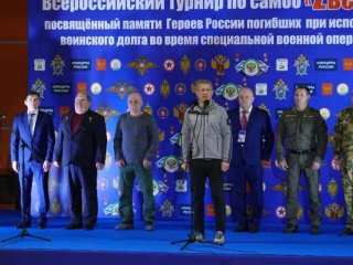Радий Хабиров принял участие в открытии детского турнира по самбо