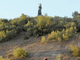 В Уфе эксперты обследуют памятник Салавату Юлаеву