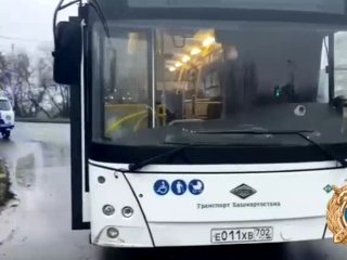 В Уфе мужчина угнал пассажирский автобус, чтобы уехать в село